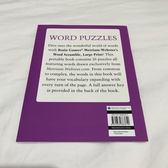 📚3/$35 NEW Brain Games Merriam Webster's Word Scramble Large Print Book Booklet - Picture 2 of 3